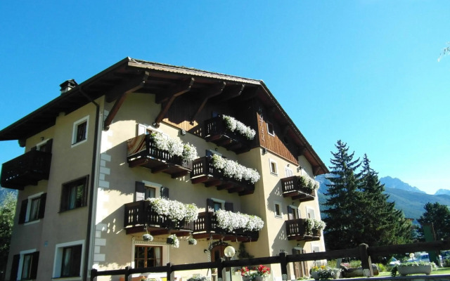 Alpi & Golf Hotel