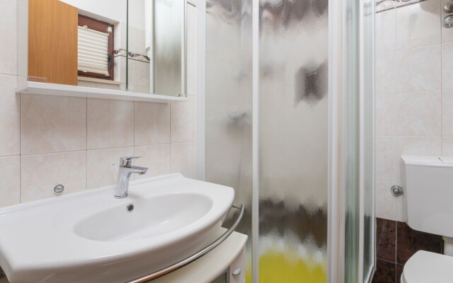 Ana Ru i i Sveta Nedelja