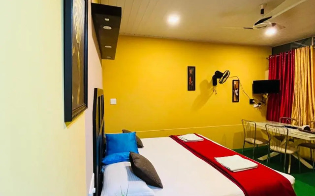 Fab Valley Homestay