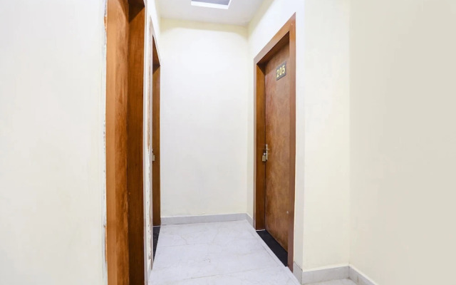 Fabexpress Aditya Guest House