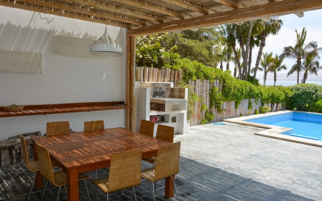 Casa Paracas by Wynwood House