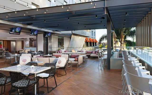 E-Central Downtown Los Angeles Hotel