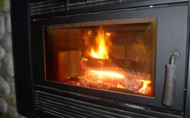 THE SPIRIT OF AGNèS SOREL MANOR