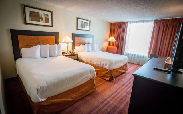 Exton Hotel & Conference Center