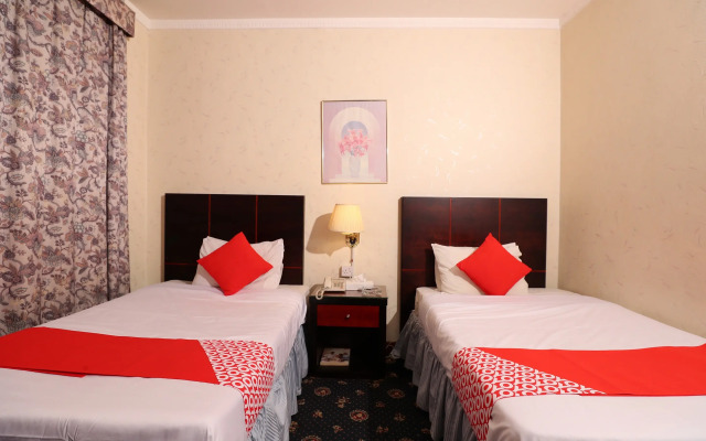 OYO 112 Semiramis Hotel