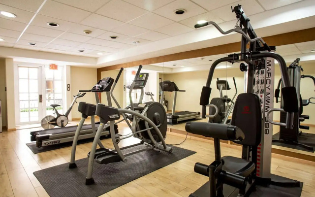 Best Western Plus Monterrey Colon