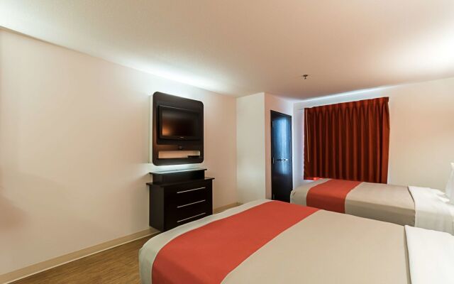 Motel 6 Moosomin, SK