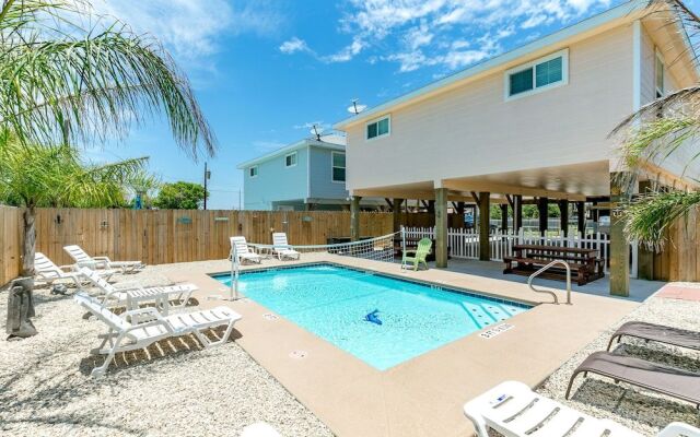 Sandy Bottoms 408 by RedAwning