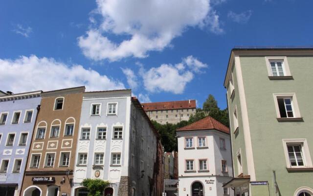 ZV-Scholtz Burghausen Stadtplatz 95