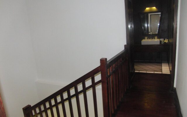Chitchareune Muangluang Hotel