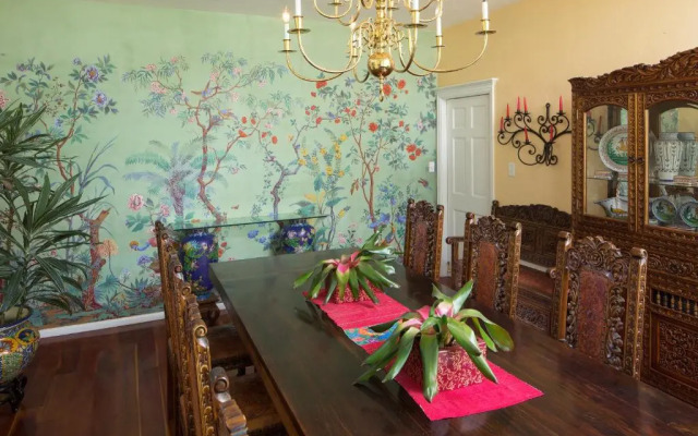 Casa Blanca Inn