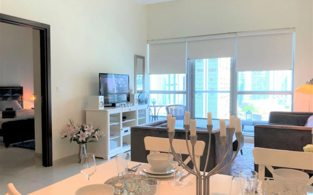 MRNE - Spacious furnished apartment