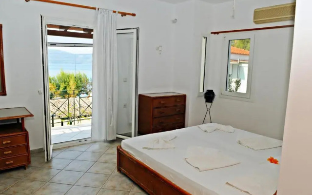 Studios & Appartments Posidonio