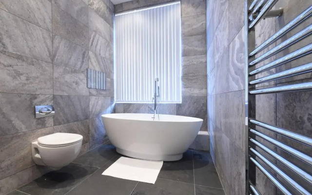 Stunning High Spec Sleep 14 (38 A3)
