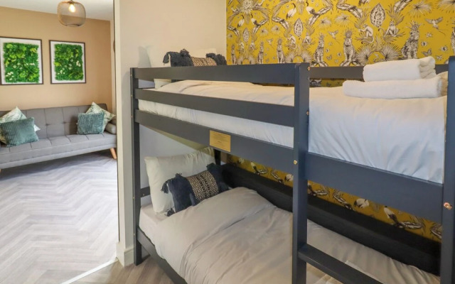 Valley Lodge 4 - North Wales Eco Lodges