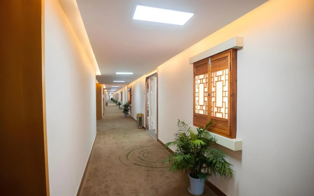 Greentree Alliance Huzhou Changxing Zhebei Busines