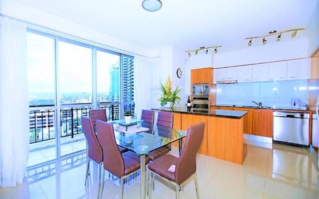 The Towers Chevron Renaissance Holidays Gold Coast