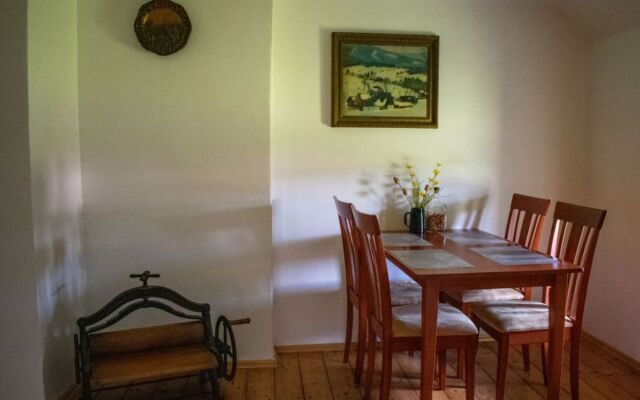 House Kámen Arnoltice