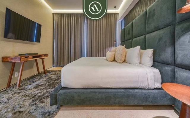 Luxury 1BR Condo - Rooftop Pool - Bay View