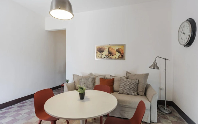 Urban Garden Apartment