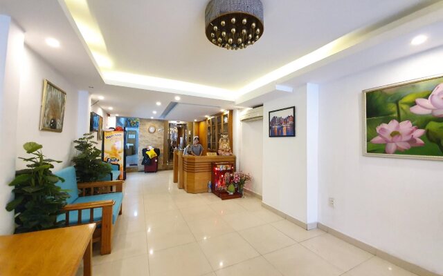 Janus Hotel
