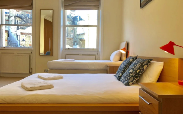 Buckingham Palace View Apartment