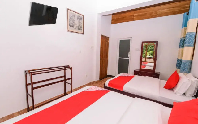 OYO 392 Redstar Kandyan