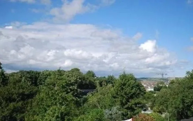 Headlands Guest House