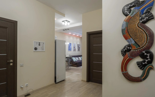 MiraApartments (Mira Apartments) on 2nd Filevskaya street