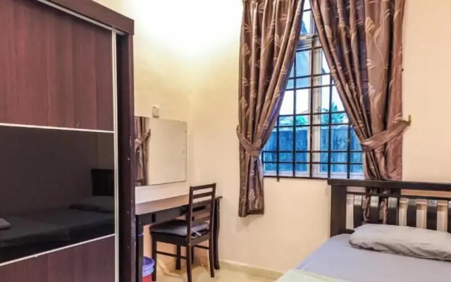 Kota Bharu Family Bungalow Homestay