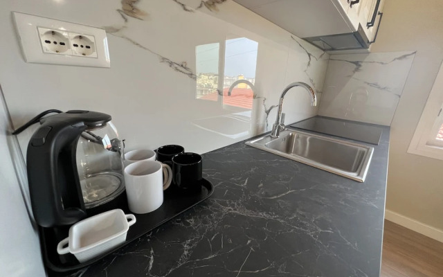 Arial Penthouse Suites