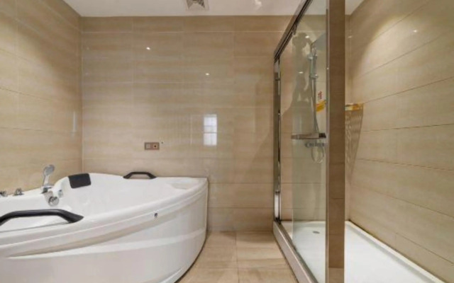 Broma Hotel