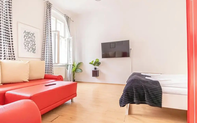 Private Room For Long Stay Stadthalle
