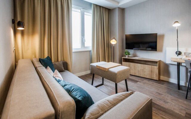 Adagio Киев Берестейская