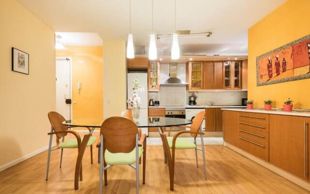 M&F Fuencarral Apartamento