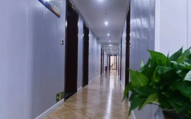 Xuanhan Xuan Business Hotel