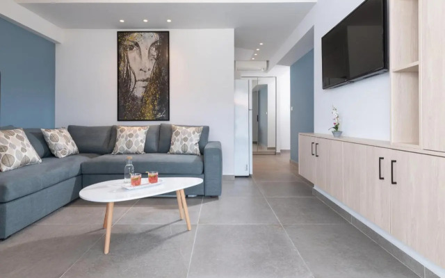 Sky Luxury Suites