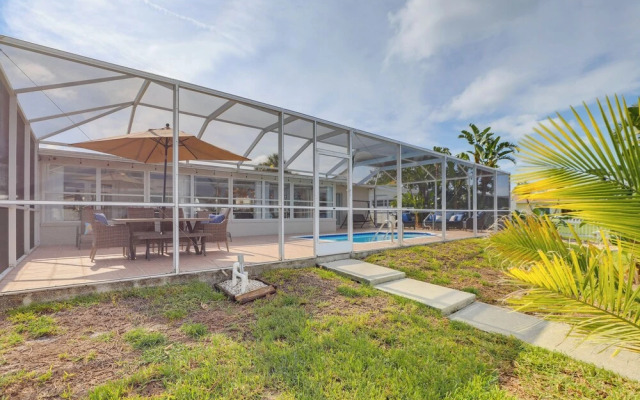 Stunning Palmetto Home w/ Boat Dock & Kayaks!