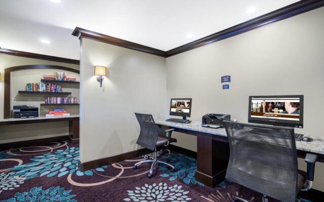 Staybridge Suites Wilmington-Newark by IHG