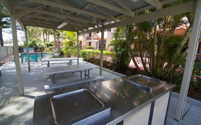 Trickett Gardens Holiday Inn