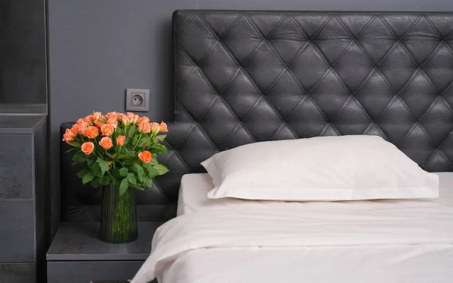 Elegant Suite by Sweet Home