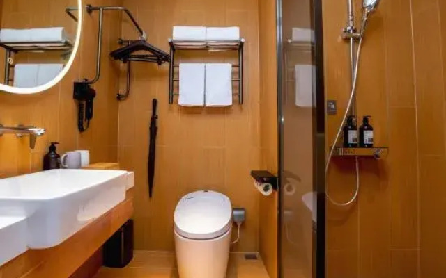 Ji Hotel Shenzhen Baoan Pingzhou Subway Station