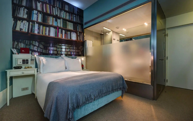 Lx Boutique Hotel