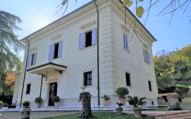 Maison Tuscany Bed&Breakfast