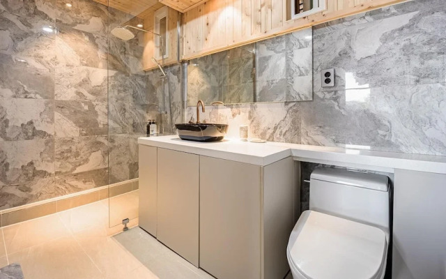 Gangneung Booyoonok Hanok Pension