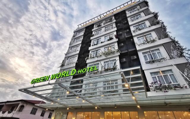 Green World Hotel