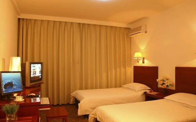 Huili Business Hotel