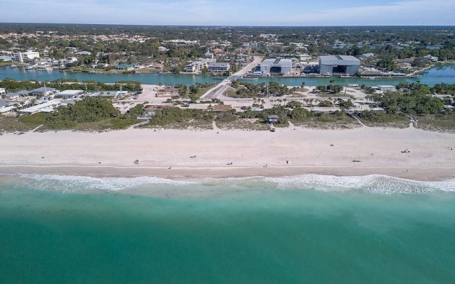 Nokomis Home Close to Beach