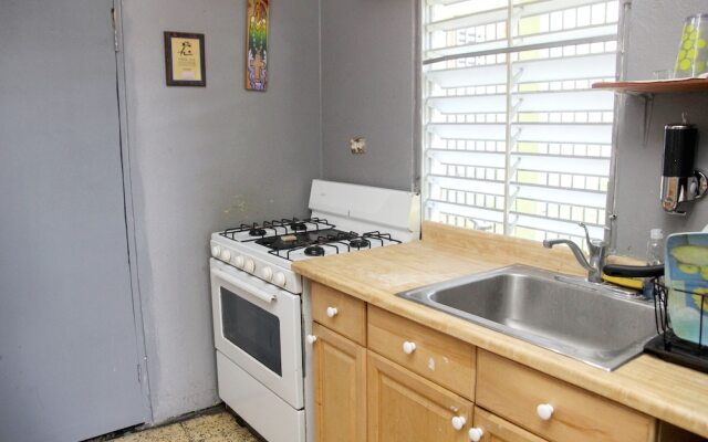 Vieques Hostel Good Vibe House