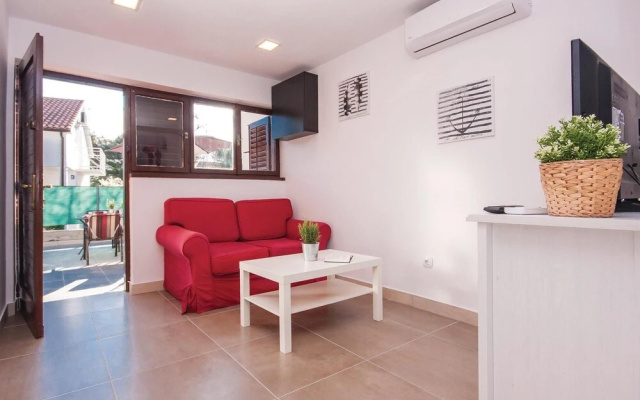 Nice Home in Jadrija With Wifi and 2 Bedrooms